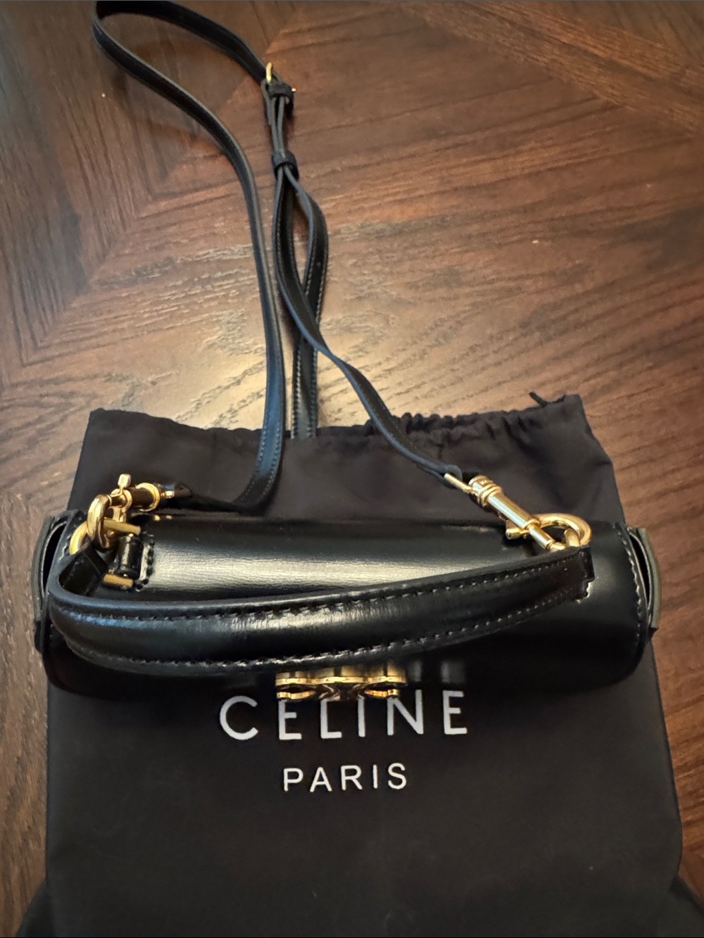 Nice small handbag. No brand - Picture 2 of 4